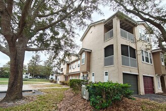 Building Photo - Beautiful 3 Bedroom, 2 Bathroom Townhome with Garage – Pet Friendly!