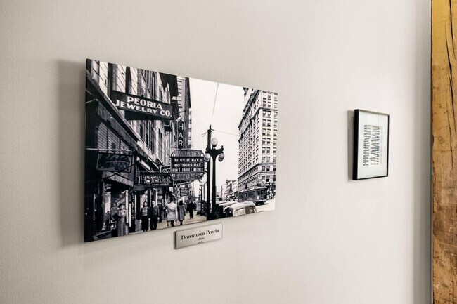 Building Photo - 1216 SW Adams St