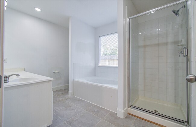 Building Photo - 12846 Sai Baba Dr