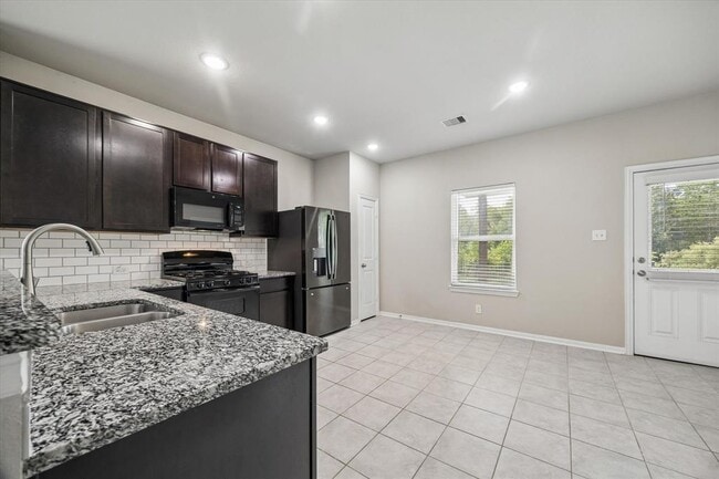 Building Photo - 4907 Fairwater Ct