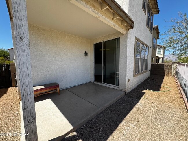 Building Photo - 1133 S Pantano Overlook Dr