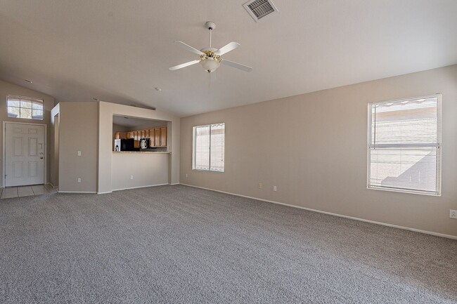 Building Photo - single level 3 bedroom home for rent
