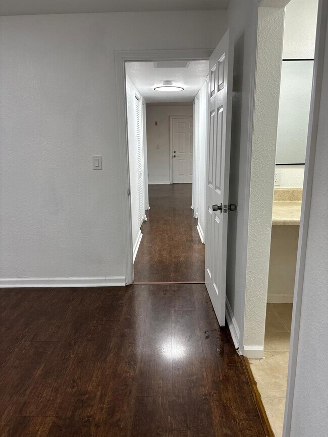 Building Photo - 2862 NW 55th Ave