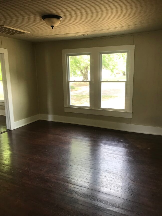 Building Photo - 506 Pickens St