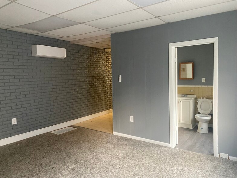 Building Photo - 4107 Frederick Ave