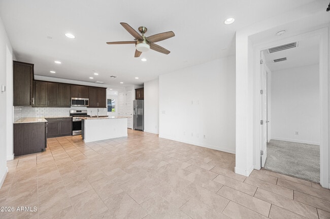 Building Photo - 8911 W Solano Dr