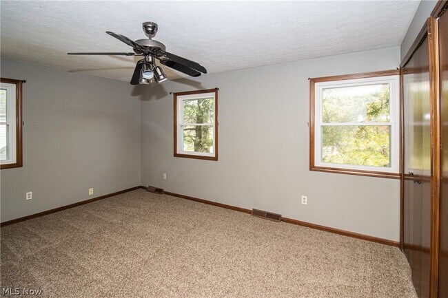 Building Photo - 18038 Heritage Trail