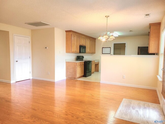 Building Photo - 247 Brockton Dr