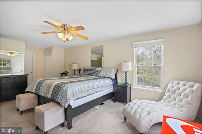 Building Photo - 2712 Advent Ct S