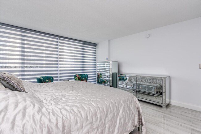 Building Photo - 1200 S Ocean Blvd