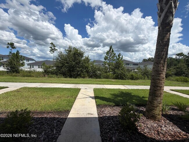 Building Photo - 947 Rivertree Pl