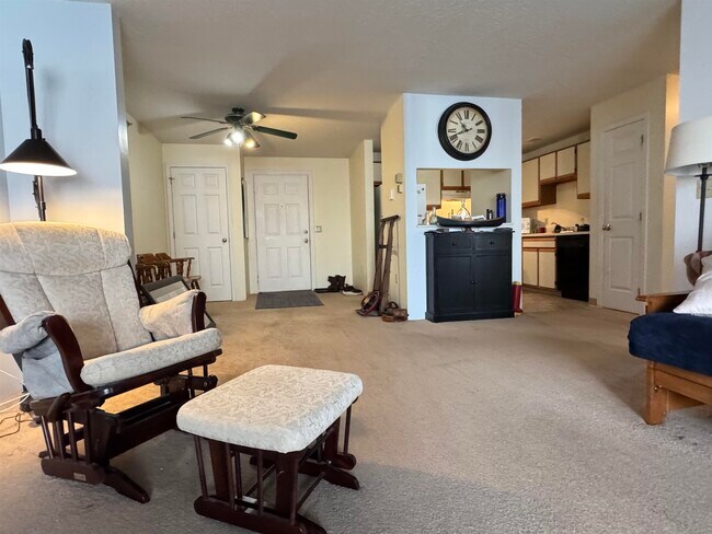 Building Photo - 19 Saco St