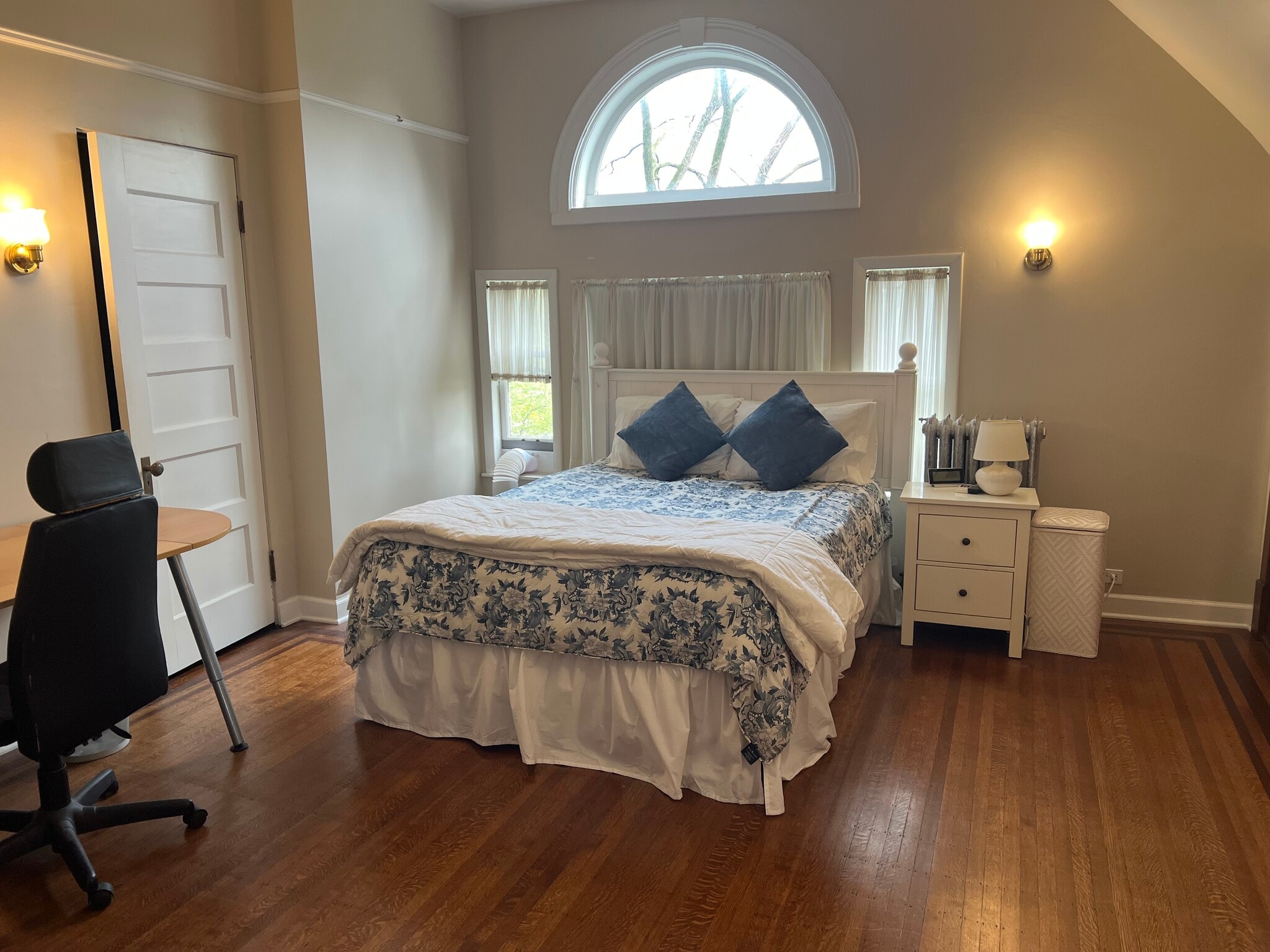 Master Bedroom - 1228 Forest Ave