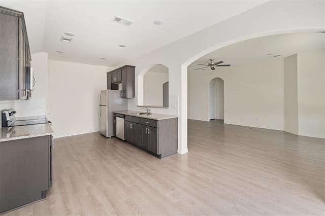 Building Photo - 117 Willowbend Loop