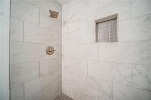 Building Photo - 305 Hembree Forest Cir