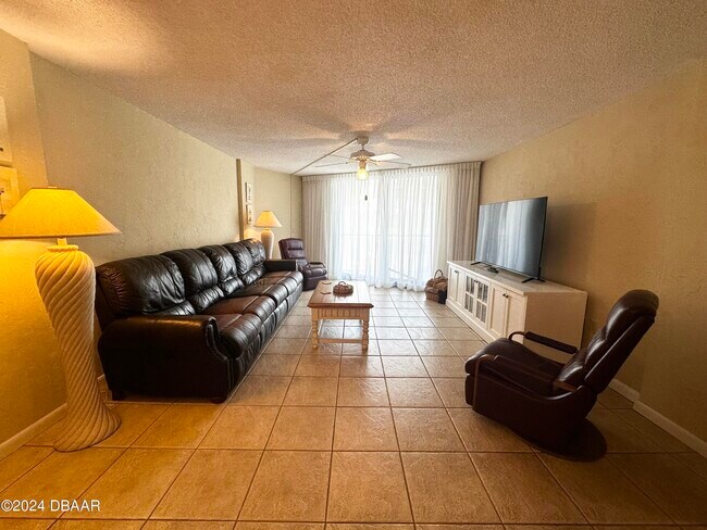 Building Photo - 1415 Ocean Shore Blvd