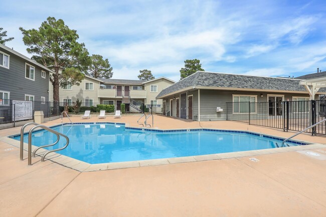 Building Photo - Aspire of the High Desert