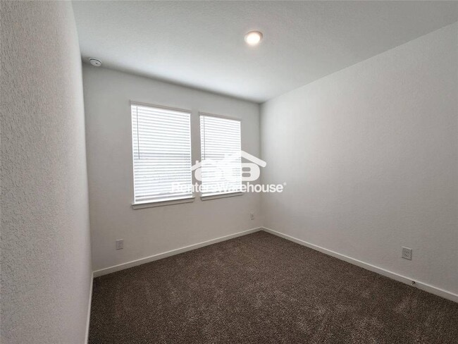 Building Photo - 7230 Greenbriar Bnd Ct
