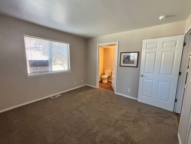 Building Photo - ONLY $1550 a Month! | 6 Month Lease | Powder Village
