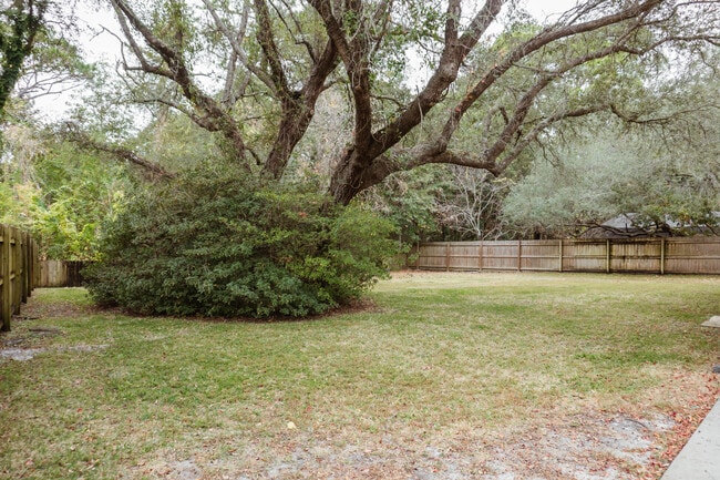 Building Photo - 16 Mariners Ln