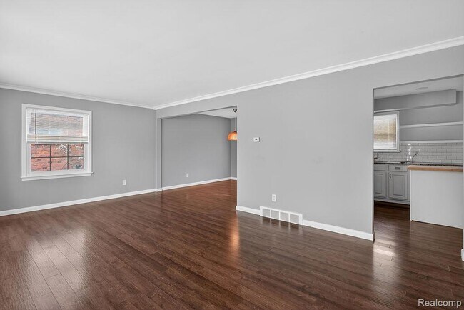 Building Photo - 126 Orchardale Dr