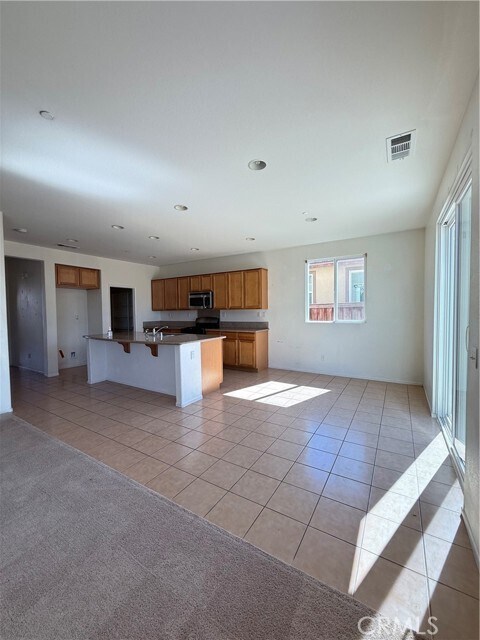 Building Photo - 38209 Divot Dr