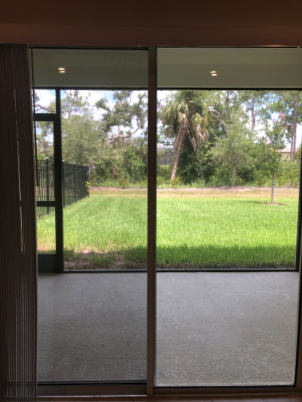 Building Photo - 1820 West Palms Drive
