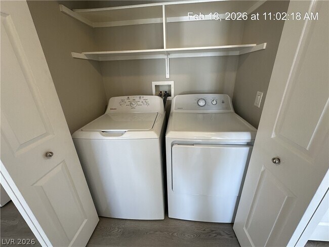 Building Photo - 1050 E Cactus Ave