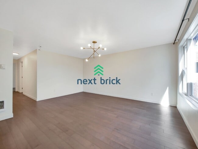 Building Photo - 3 Bed 1 Bath Charming Seattle Home is Ready for Rent!