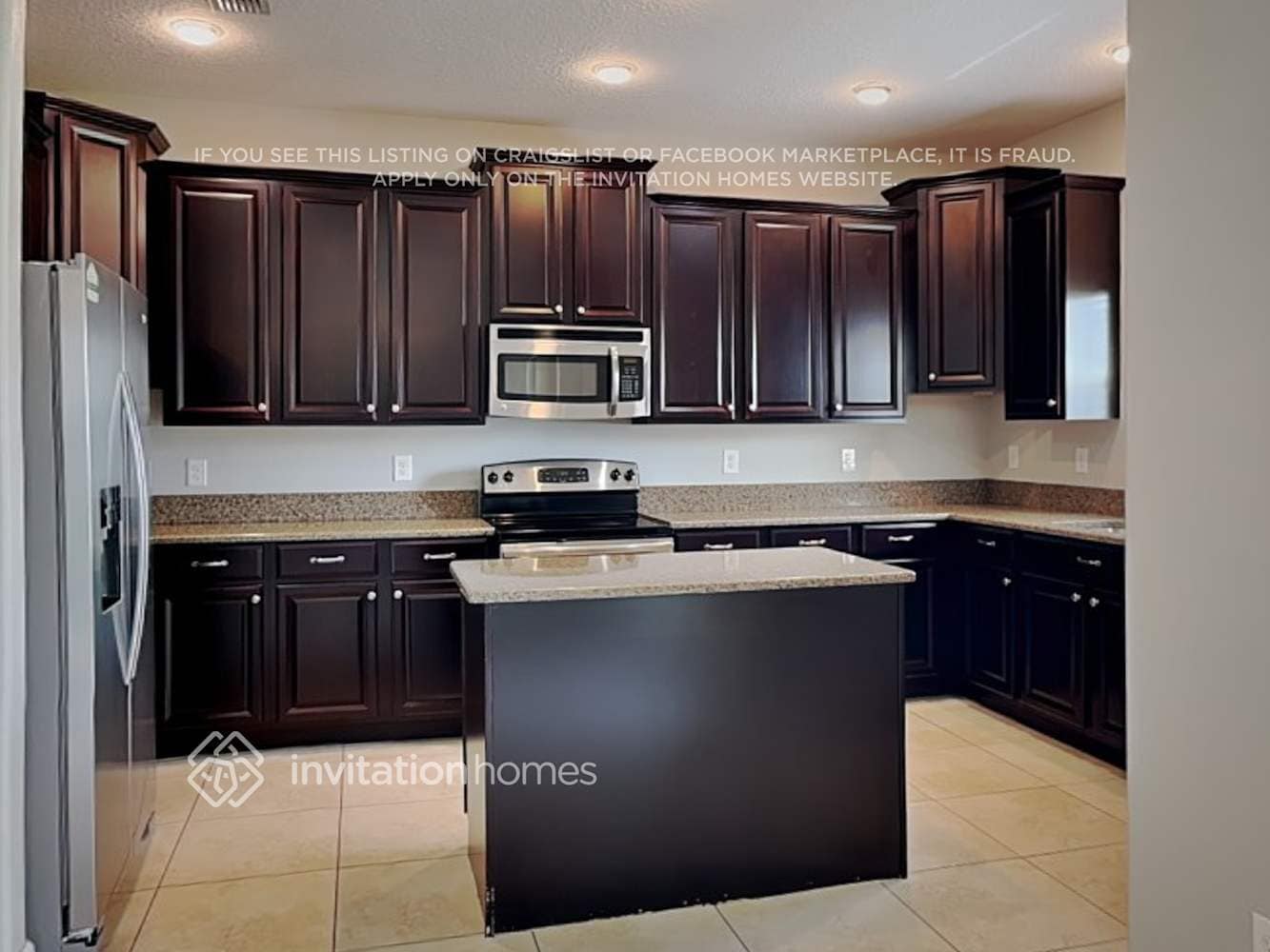 Building Photo - 1830 Thetford Cir