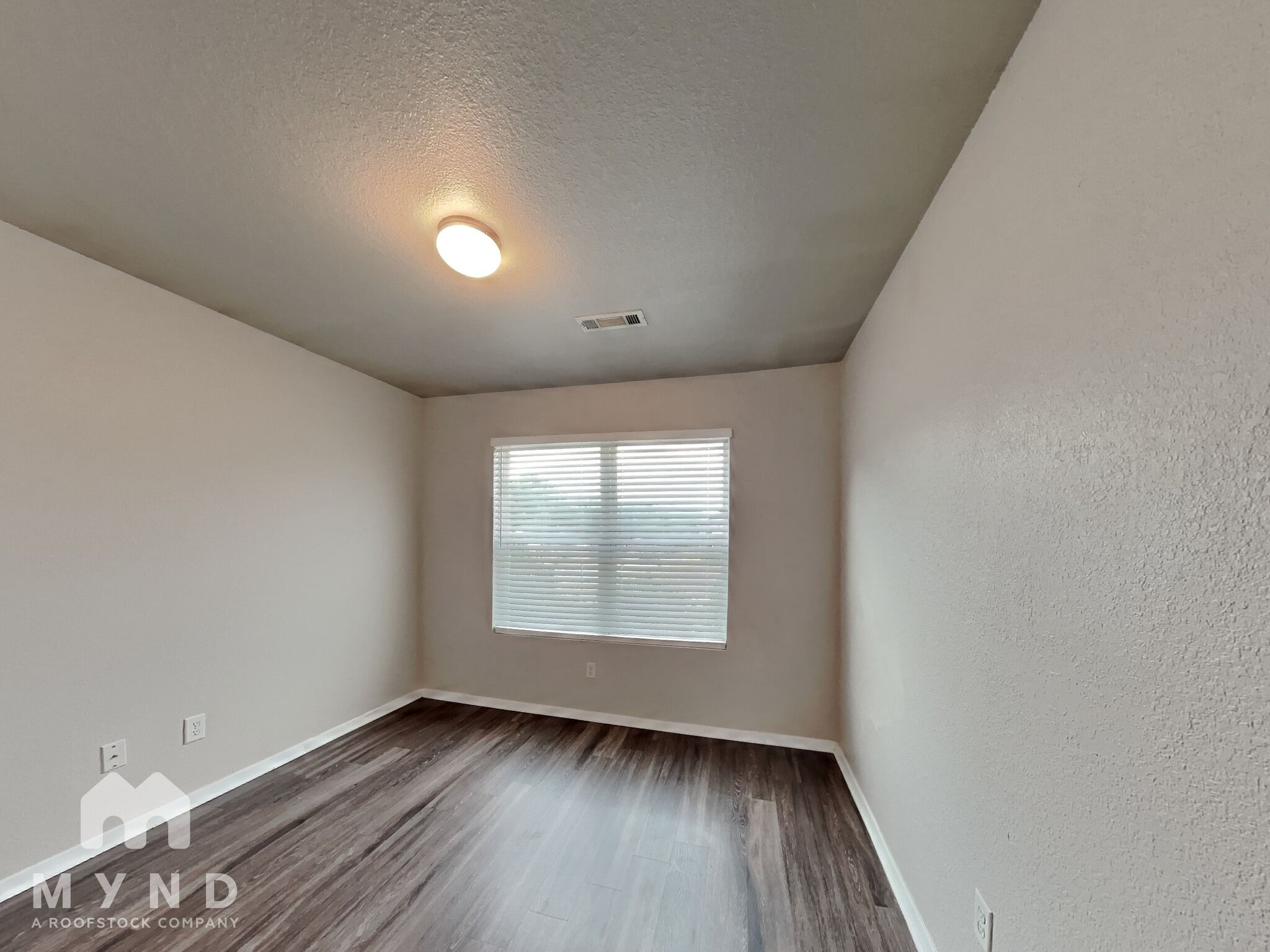 Building Photo - 7008 Pearl Vly Cv
