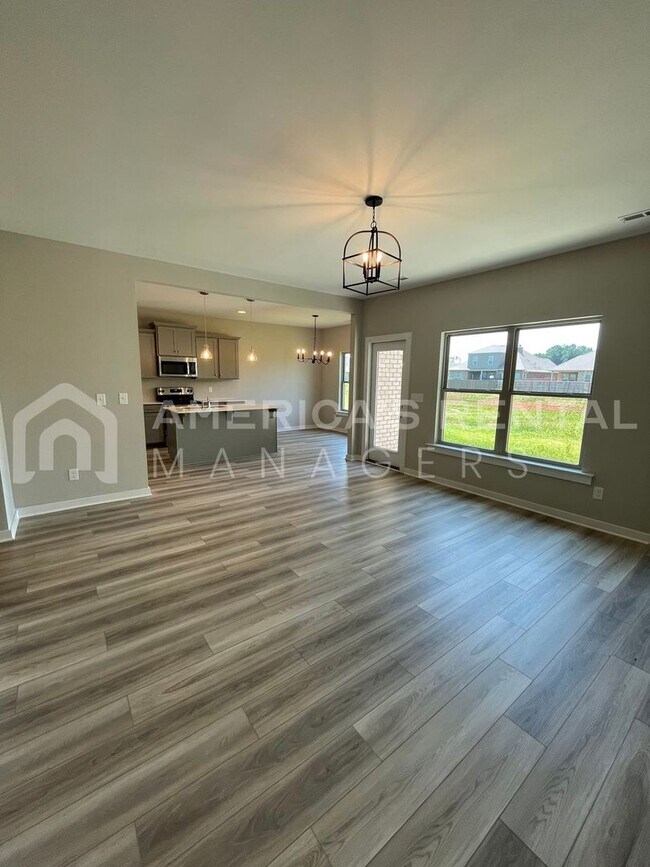 Building Photo - Home for Rent in Meridianville, AL!!! Avai...