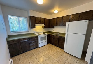 Building Photo - 321 Bonnie Ct