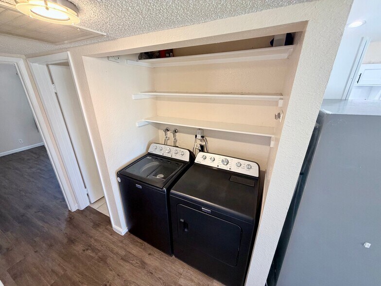 Building Photo - 6300 Espinosa Ave