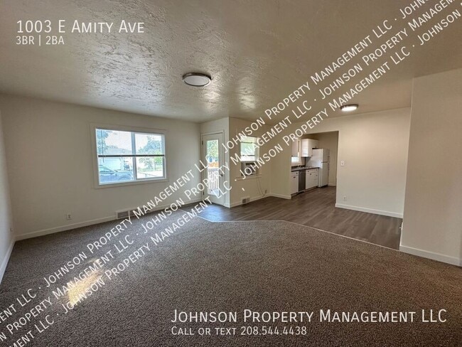 Building Photo - 1003 E Amity Ave