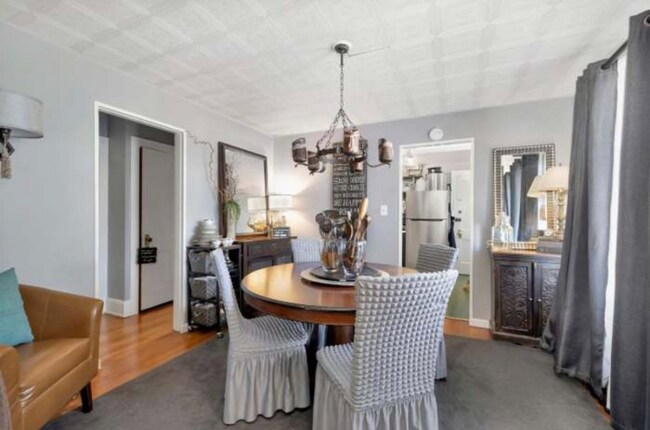 Building Photo - 3421 Glenway Ave