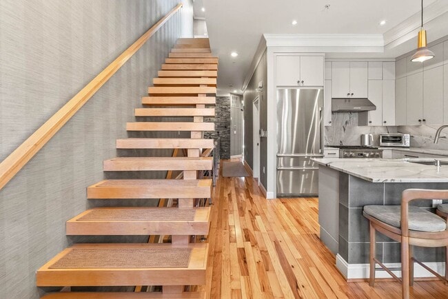 Building Photo - Logan Circle Condo