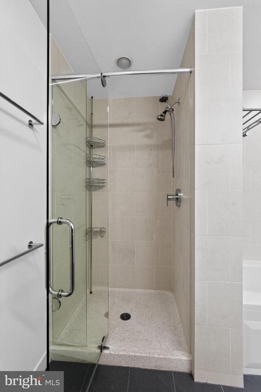 Building Photo - 2101 Market St