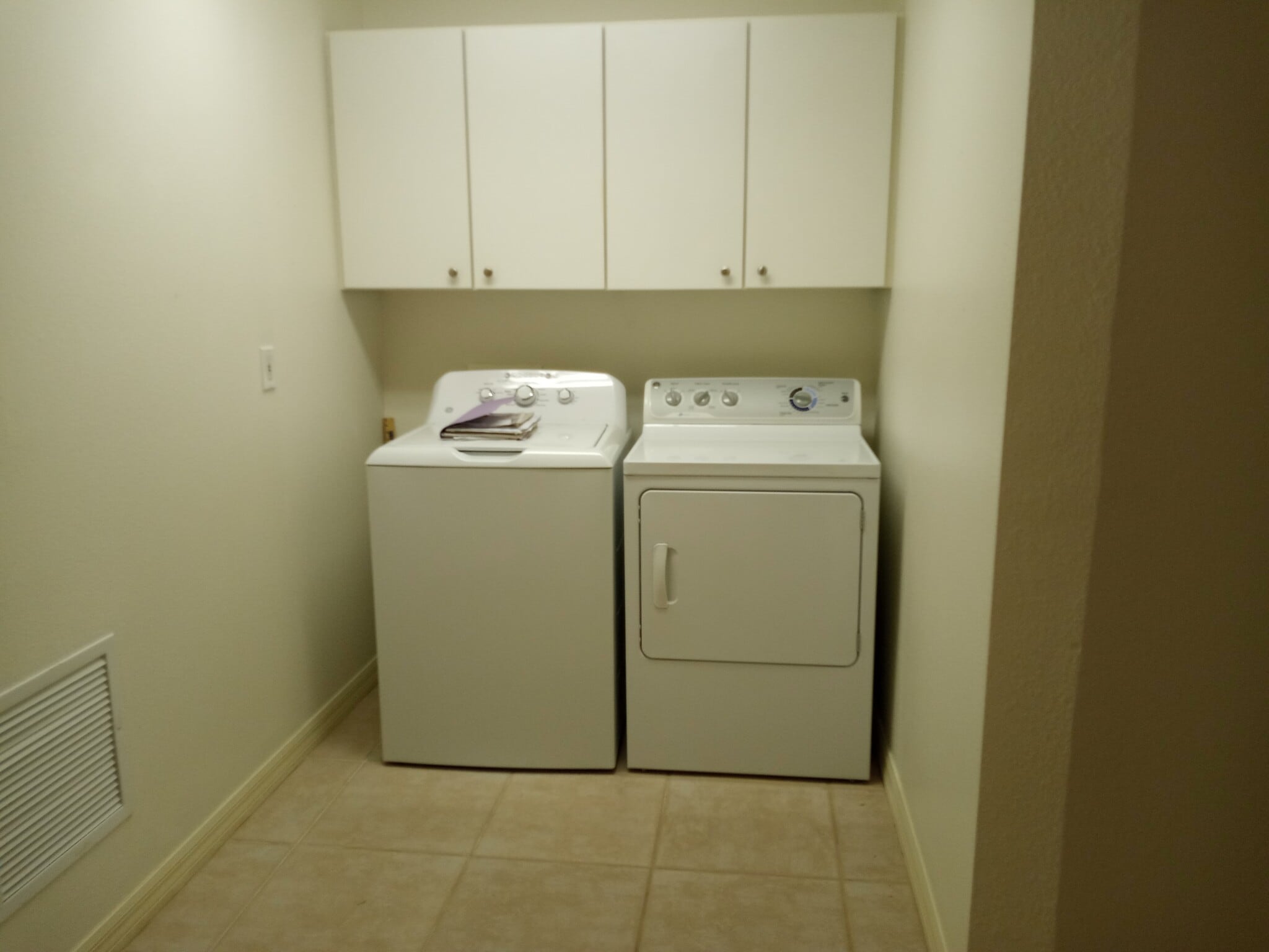 Building Photo - 5069 Flagstone Dr