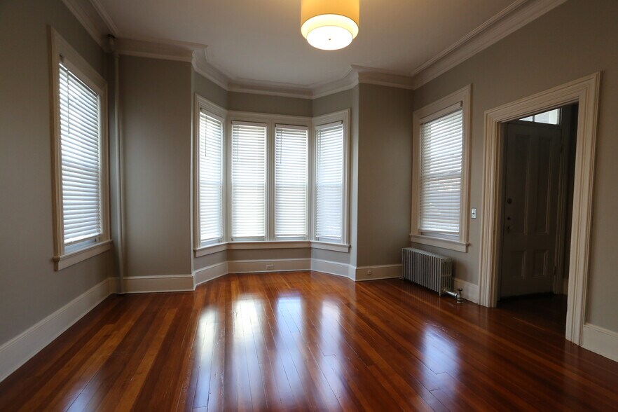 Building Photo - 282 Highland Ave