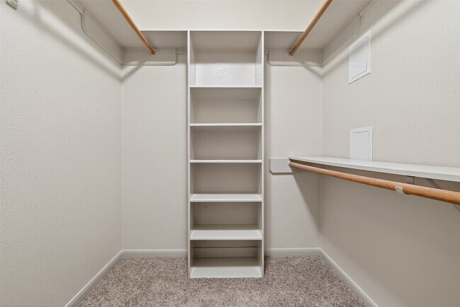 Building Photo - 11818 Snowberry Dr