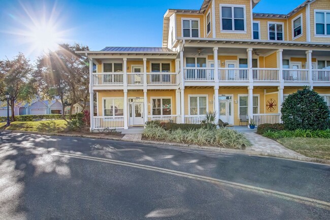 Building Photo - Coastal Living on Amelia Island