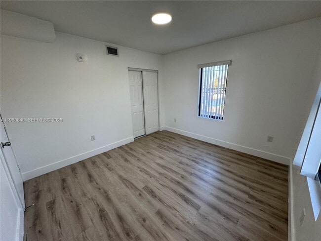 Building Photo - 1971 NW 2nd Ct