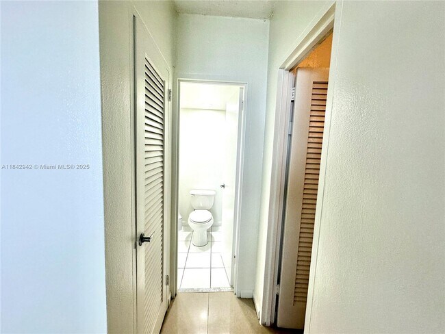 Building Photo - 3000 S Ocean Dr