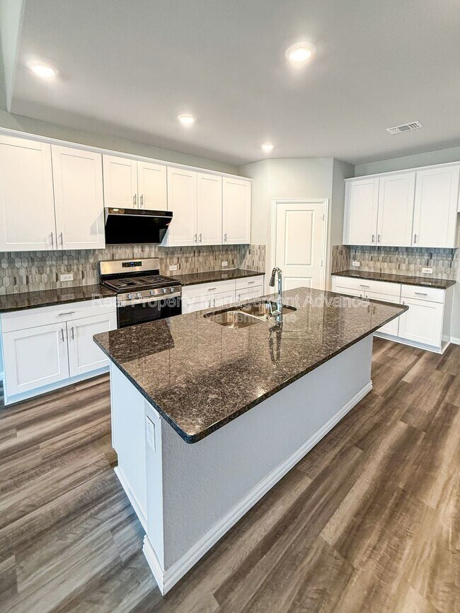 Building Photo - 452 Morning Dew Ln