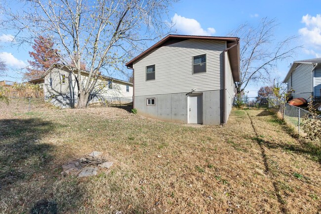 Building Photo - House In Jackson