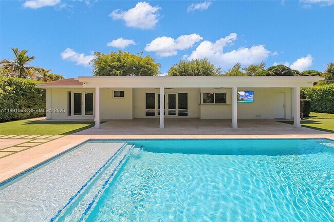 Building Photo - 8975 SW 83rd St