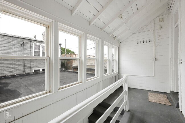 Building Photo - 2542 S Trumbull