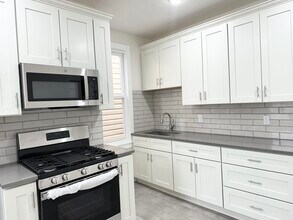 Building Photo - 84 Dekalb Ave