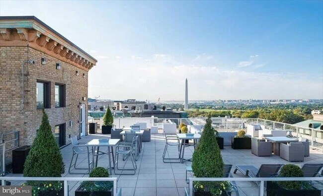 Building Photo - 733 15th St NW